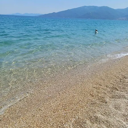 Apartamento Christos Vrasná